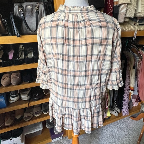 ⭐️BOGO FREE⭐️ LOFT Ruffled Peplum Blouse with Mandarin Collar - Picture 9 of 9